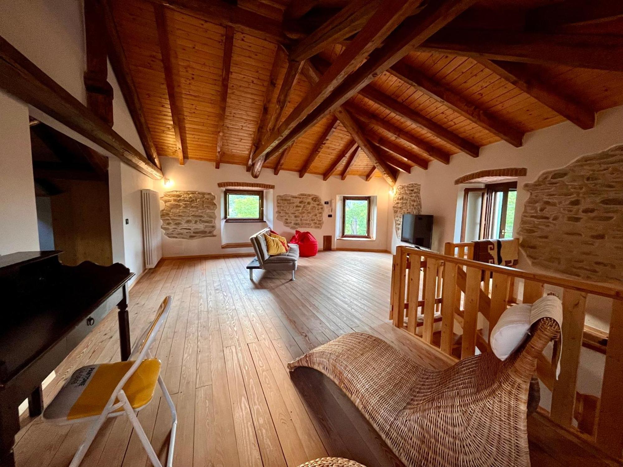 Villa Amazing Castle House Mombaldone Exterior foto
